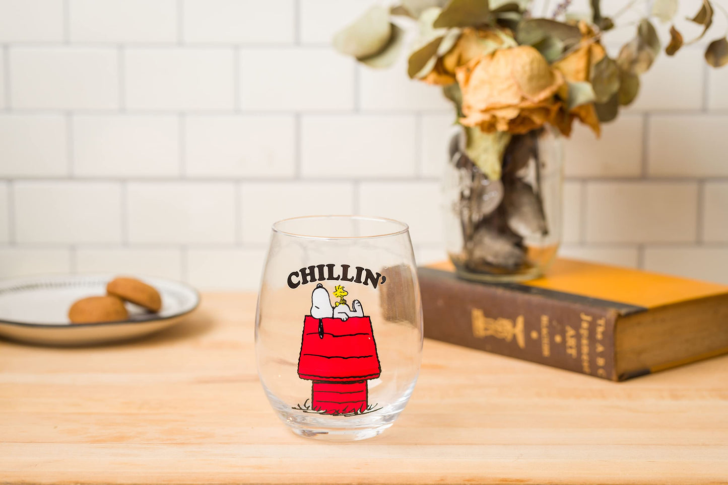 Silver Buffalo Peanuts Snoopy Woodstock 20oz Stemless Glass