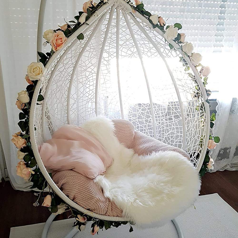 Faux Fur Area Rug, Decor Carpet Sheepskin Style Shaggy Rug for Chair Cover Seat Pad/Sofa Cushion, Ultra Soft Fluffy Rugs in Living Room & Bedroom Bedside, White 67x109 cm