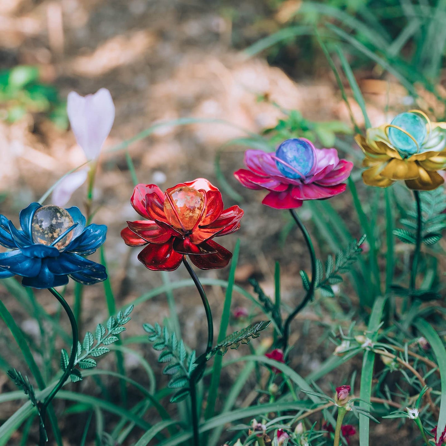 Viveta 4 Pack Flower Garden Stakes Decor, 12.9 inch Metal Flowers Outdoor Decor Waterproof Metal Flower Sticks for Patio, Lawn, Yard Decorations