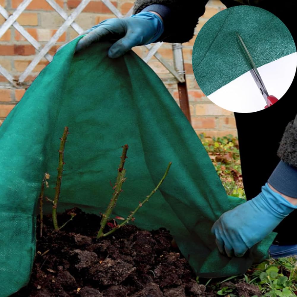 9.8×32.8Ft Plant Freeze Protection Cover,1.2OZ Non-Woven Frost Cloth Blanket,Garden Frost Fleece Cover for Vegetable Reusable Floating Row Cover for Cold Weather,Plant Cover Screen Protection