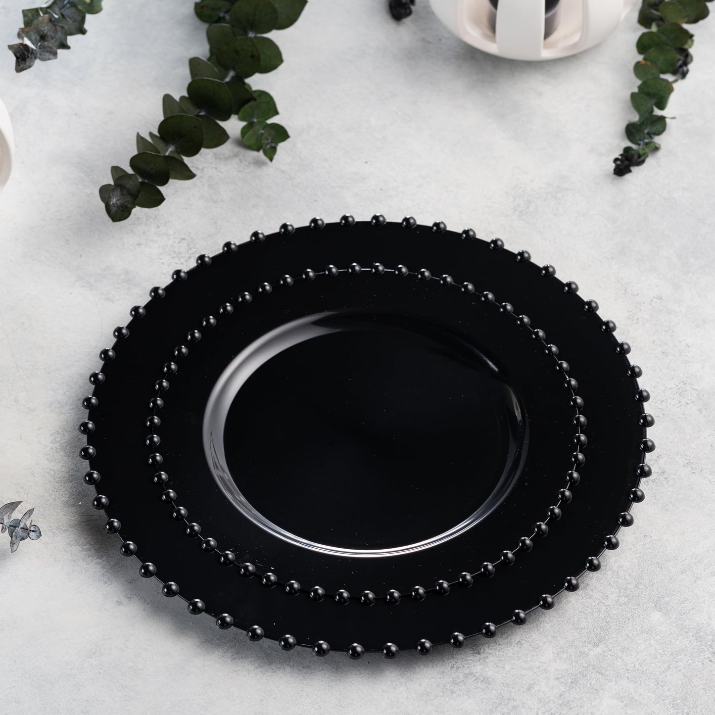 PLASTICPRO 32 Piece Combo Plastic Dinner Plates Disposable Plastic Fancy Heavy Duty Party Dishes 7 inch and 10 inch, Black Beaded