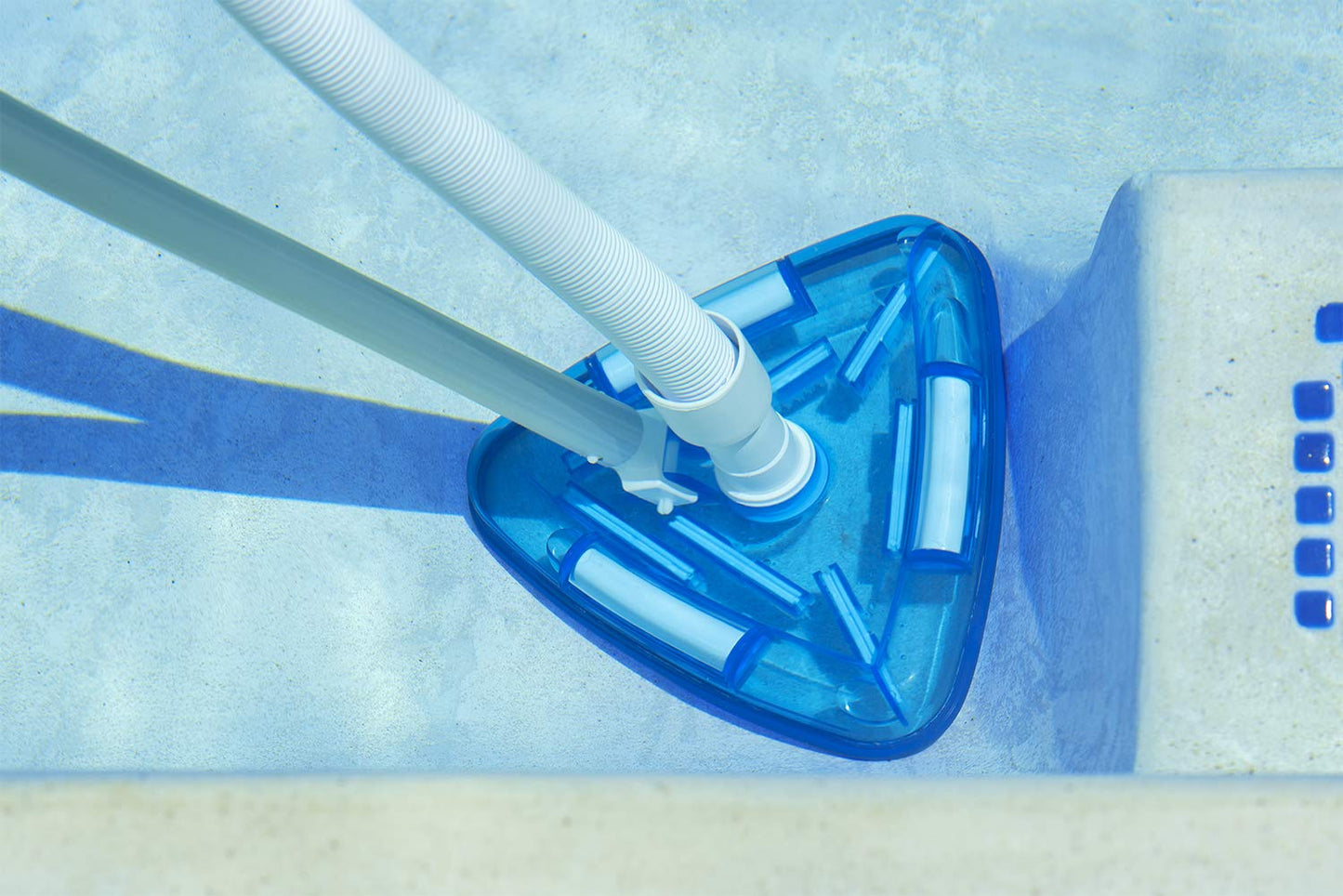Poolmaster 27514 Clear-View Triangular Vinyl Liner Vacuum - Classic Collection