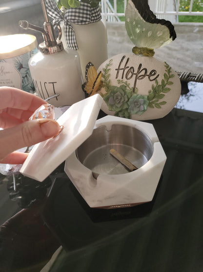 J JHOUSELIFESTYLE Ashtray for Weed - Cigarette Ashtray with Lid, Great Outdoor Ashtrays for Cigarettes Windproof