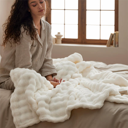 Bedsure 3D Bubble Blanket for Couch - GentleSoft White Spring Throw Blanket for Couch Sofa Bed Room Decor - Luxury Soft Cozy Blanket Gifts for Women, Lightweight, All Seasons, Off White, 50×60 Inches